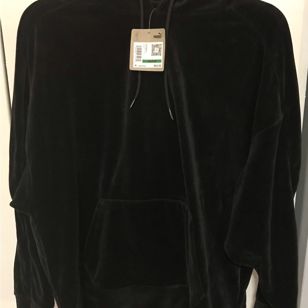 Puma Women SET-black velour hoodie & pants set- size Large. NWT